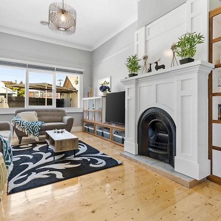Stunning 4Br Cottage In The Heart Of Ballarat - Pet Friendly & Fast Wifi Exterior photo