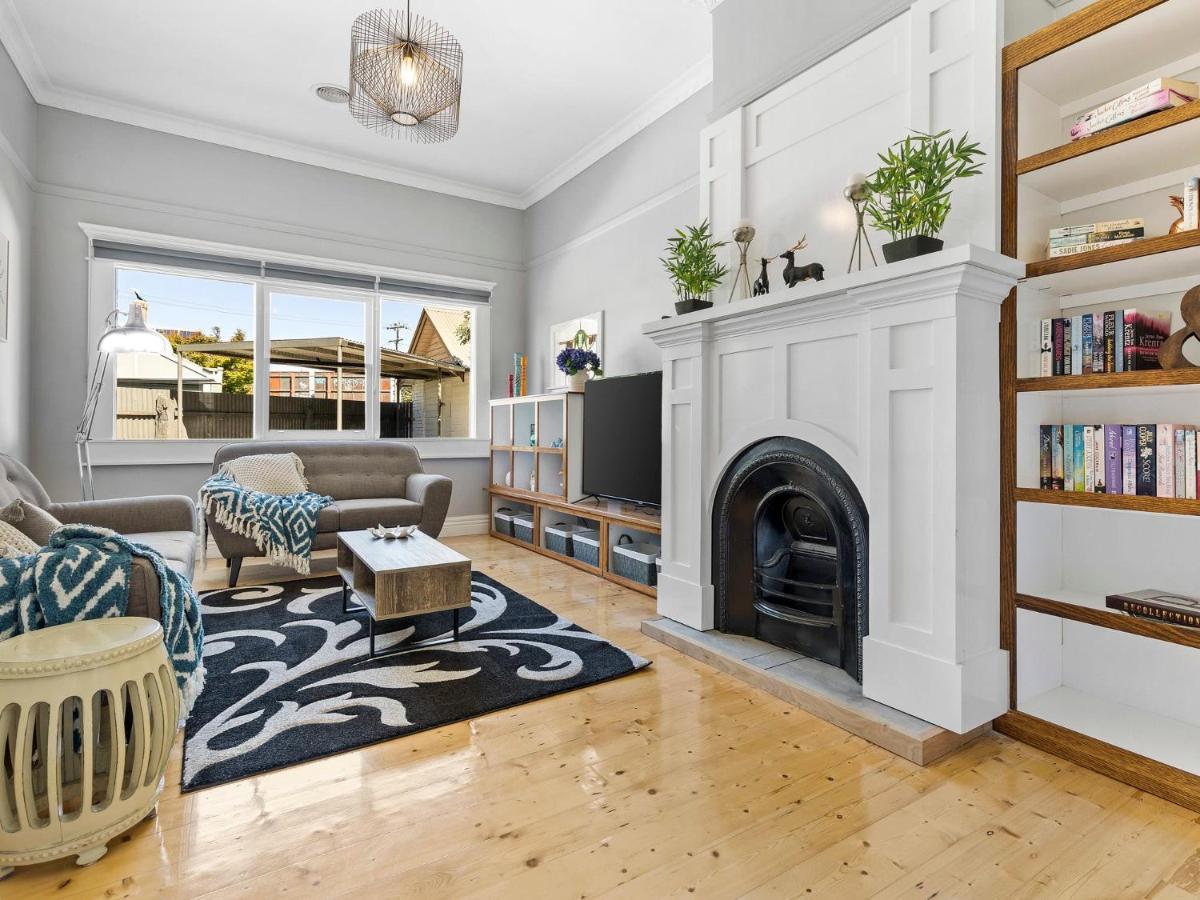 Stunning 4Br Cottage In The Heart Of Ballarat - Pet Friendly & Fast Wifi Exterior photo